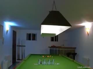 Two Lezboes solo on billiard