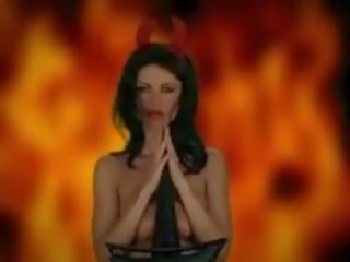 Devil sieviete - liels bumbulīši skaistums teases, hd sekss saspraude 59